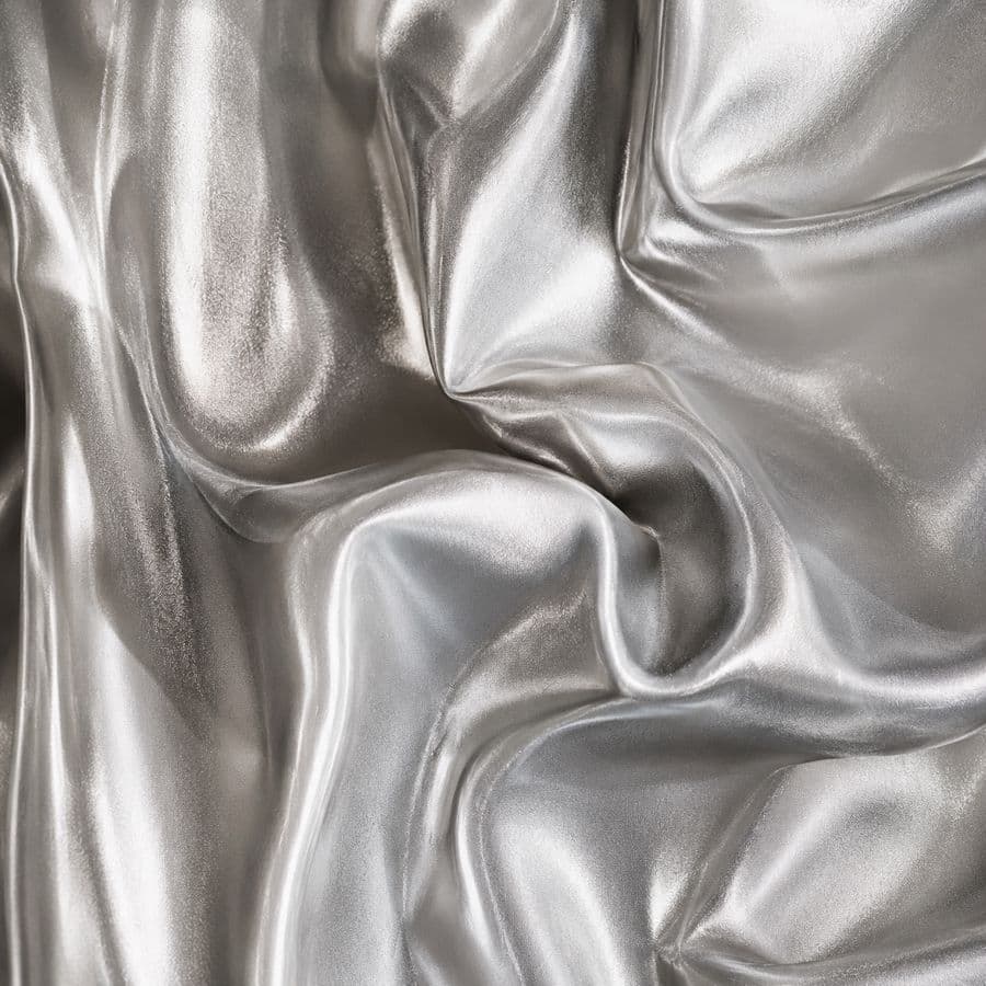 Lucent Mercury, Liquid-silver lamé